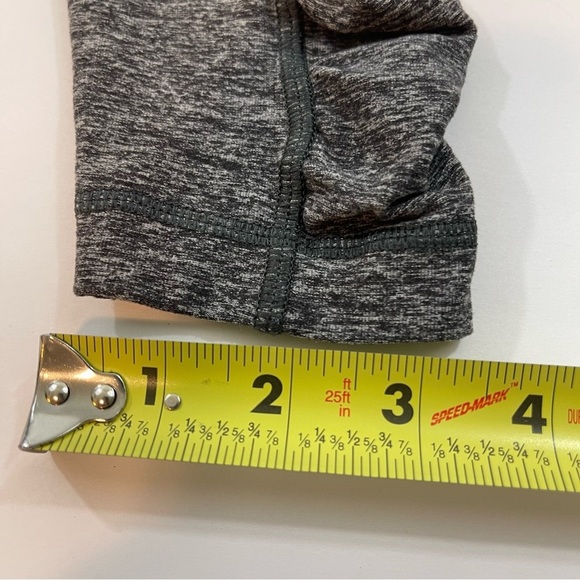 Lululemon Run Turn Around Tight Ruched High Rise in Size 6 - Picture 11 of 12